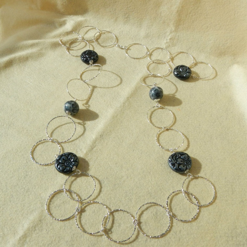 Collana con pietre in pasta polimerica