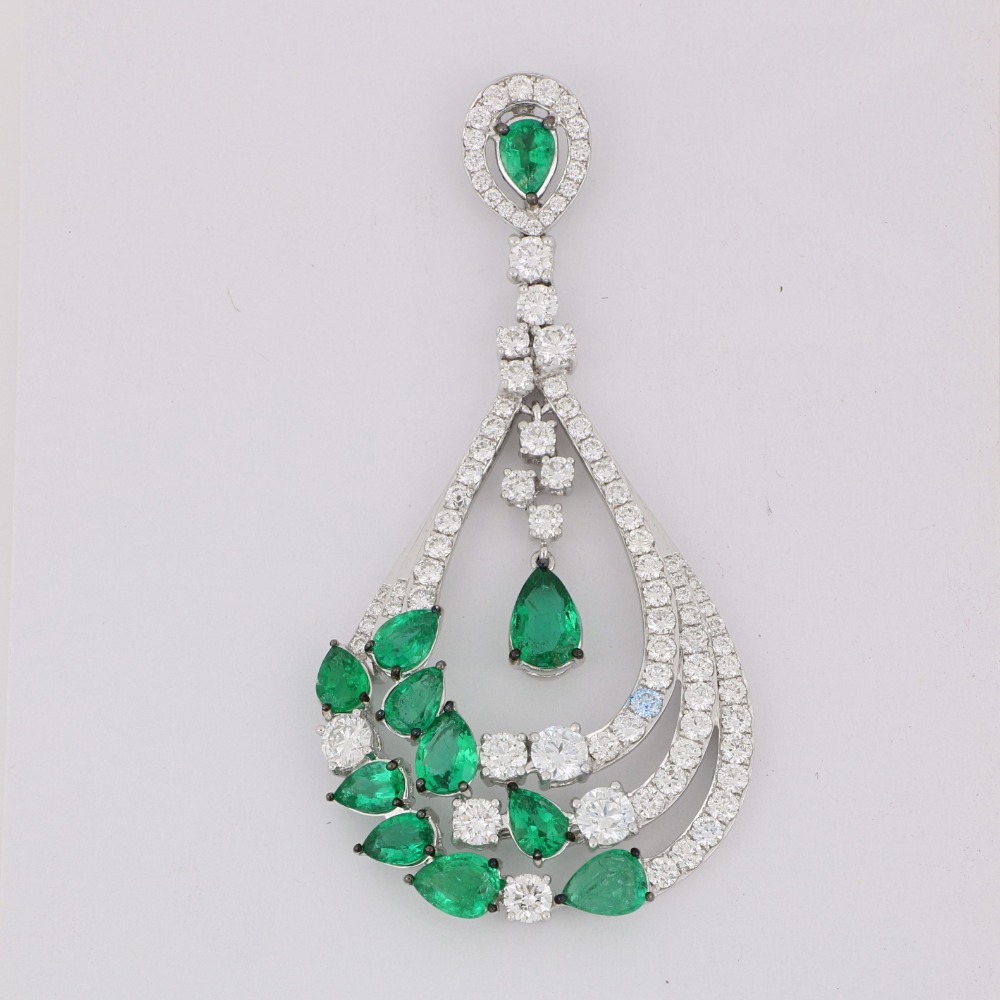 Emerald Diamond earrings