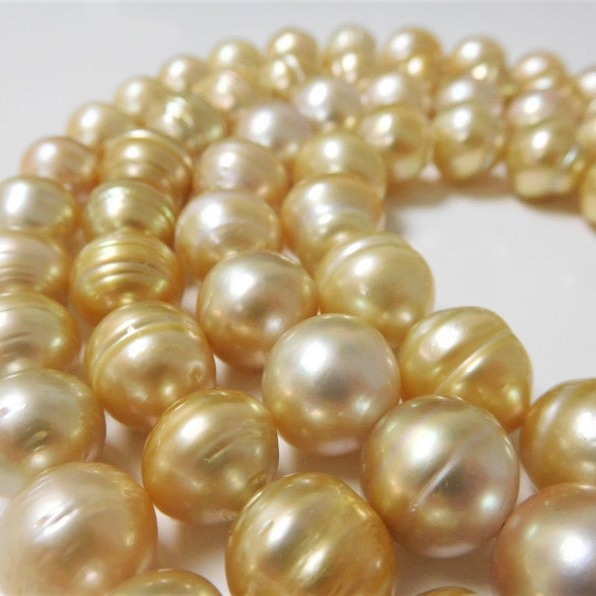South Sea Pearl Necklace Strands