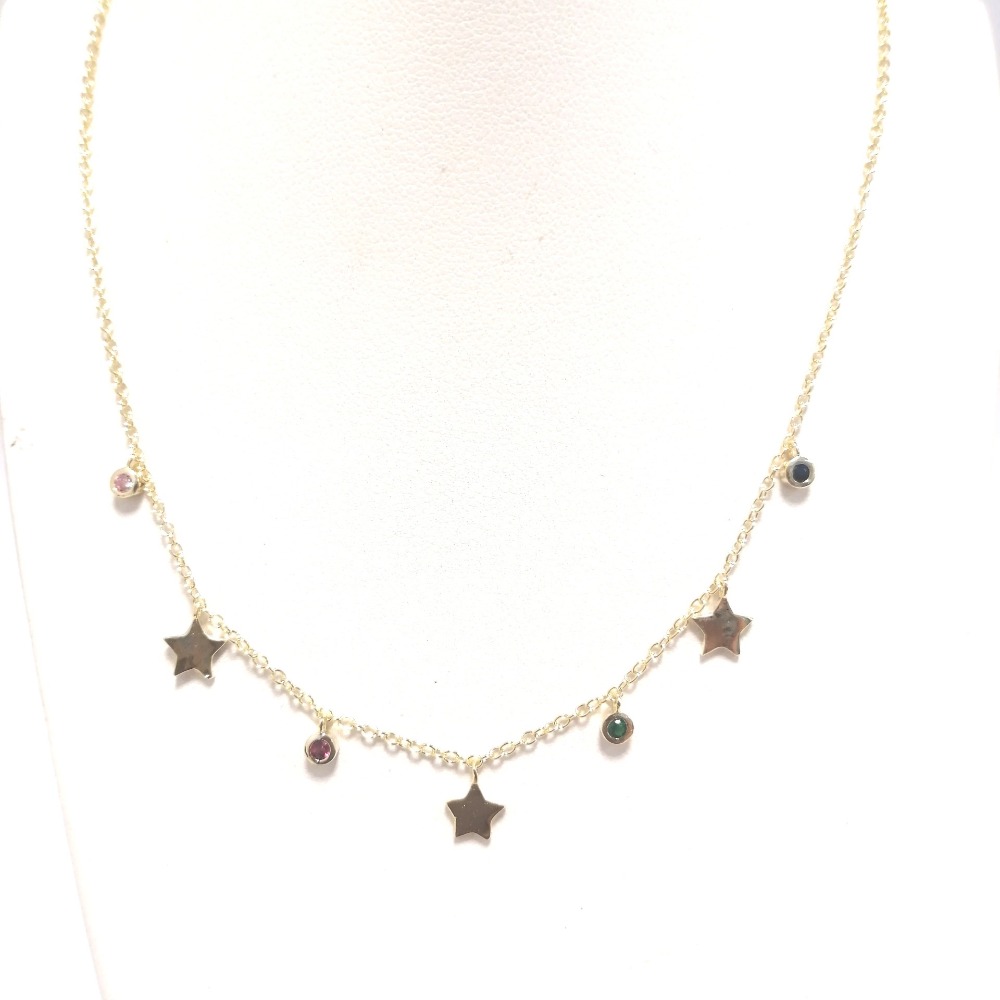 Collana con pietre piccole multicolor e stelle