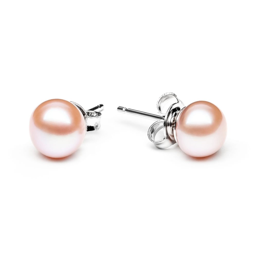 Stud silver earrings with 7mm natural pearl