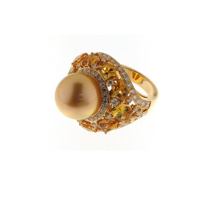 Yellow gold ring