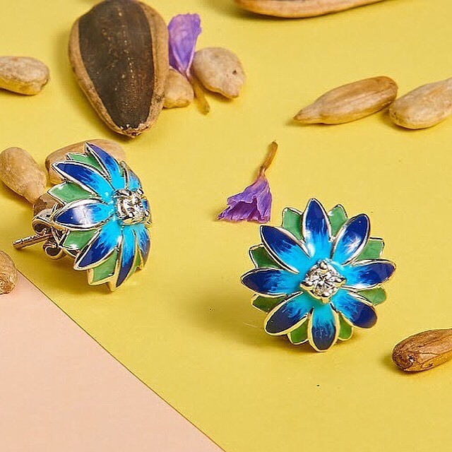 Earring