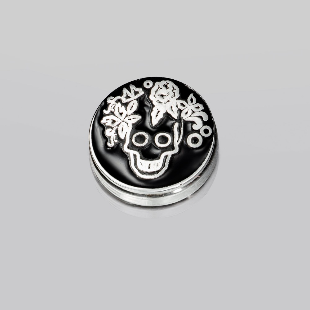 Button cover clips in silver with enamel and symbol // Cubre botones en plata de ley con esmaltes con un simbolo