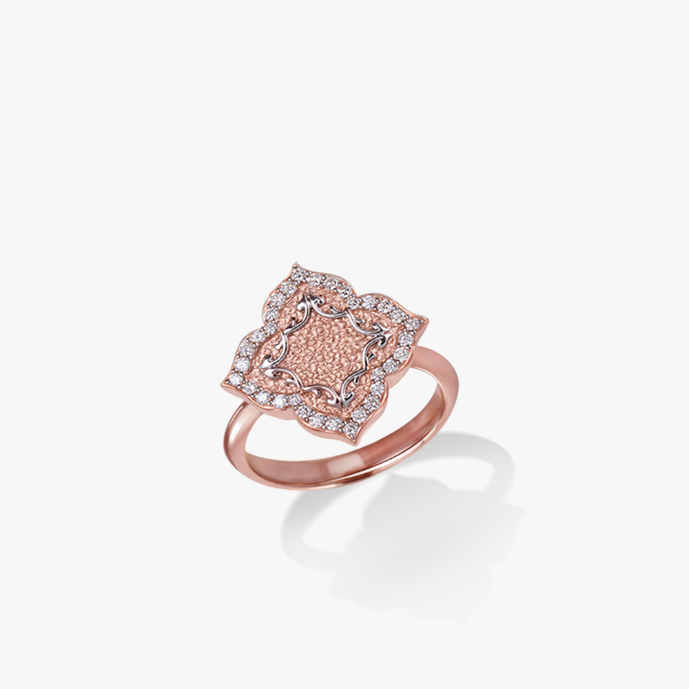 Ring in 18k rose gold with diamonds