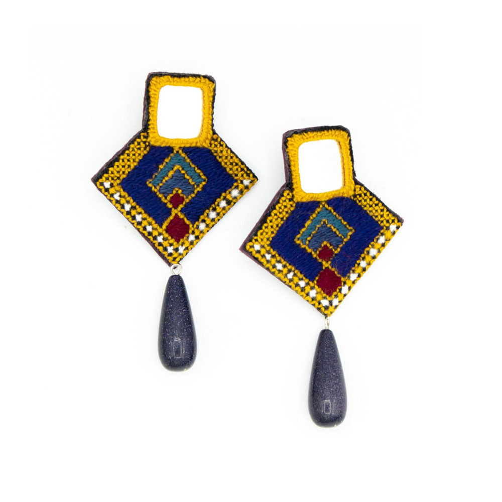 Brown Embroidery Earrings with mirror