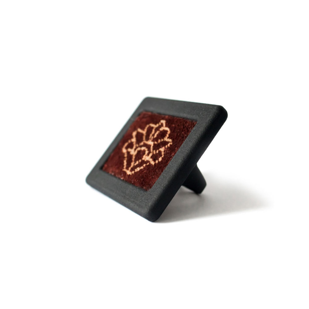 Persian silk carpet Ring black